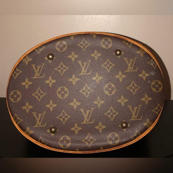 Louis Vuitton Monogram Vintage Authentic Bucket Bag;Date Code(AR0052) - Picture 11 of 17